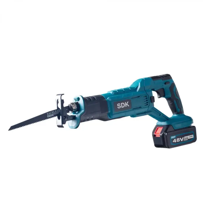 Szablyafűrész, 2 × 48V 5000 mAh akkumulátorral, önzáró tokmánnyal, 4 különböző fűrészlappal, 1 töltővel, kompakt hordtáskával, kék színben [2]