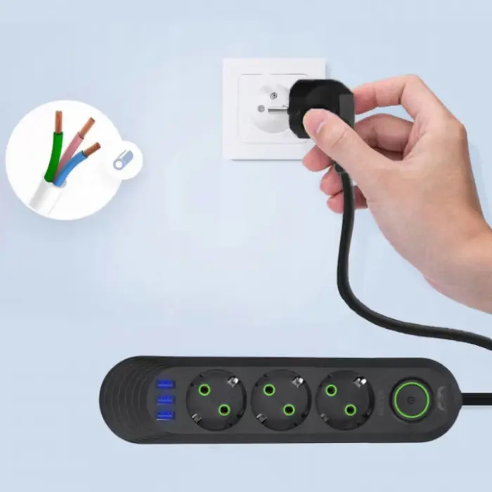 Univerzális hosszabbító 3 aljzattal és 2 USB porttal, beépített akasztóval, hőálló kivitelben, 2 m hosszú, fekete színben, kapcsolóval – multifunkcionális megoldás otthonra és irodába [3]