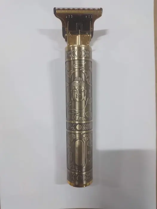 WA-08155 Haj- és Szakállnyíró Teljes Kiegészítőkkel, 18650 mAh Akkumulátorral, 180 perces Használati Idő, 4 Fésűhossz, Ideális Otthoni és Profi Szalon Használatra [2]