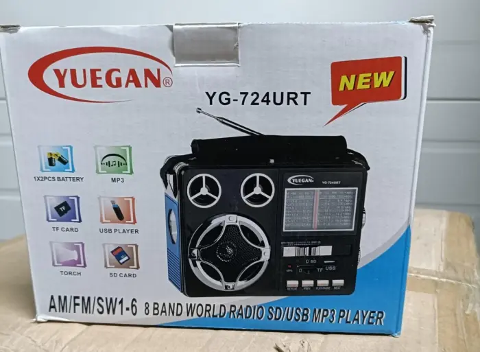 YG-821 hordozható rádió LED-del, modern dizájn LED világítással, klasszikus rádiófunkcióval – dekoratív és praktikus kiegészítő otthonra [4]