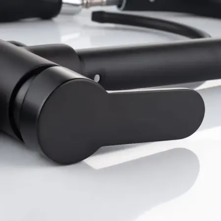 3 az 1-ben Konyhai Csaptelep Szűrt Vízes Csappal és Permetező Fejjel, 18 hüvelykes – Tömör Réz Test, Kerámia Betét, Prémium Fekete Kivitel [5]