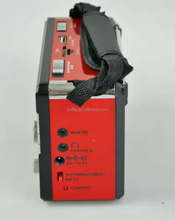 Hordozható rádió többfunkciós lámpával – AM/FM, 2 világítási mód, sokoldalú tápellátás, ideális kempingezéshez, túrázáshoz és vészhelyzetekhez [1]