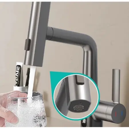 Kihúzható Zuhanyfejes Mosdó- / Konyhai Csaptelep LED Hőmérséklet-kijelzővel – 3 Vízáramlási Mód, Tömör Réz Test, Kerámia Betét, Fehér / Szürke [1]