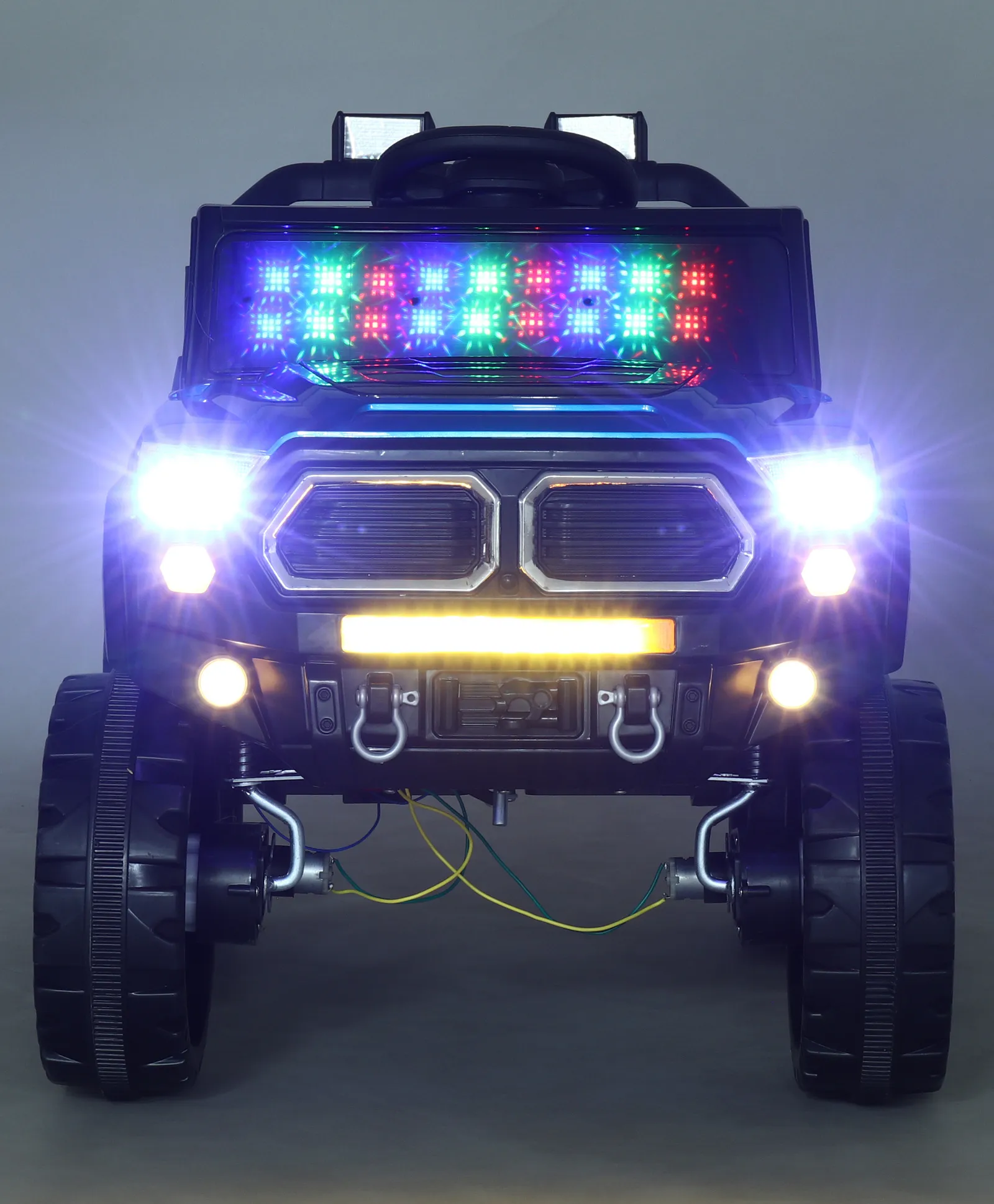 Gyermek elektromos autó Jeep, távirányítóval, Bluetooth és zene funkcióval, világító szélvédő, műanyag kerekek, 85×61×54 cm, kék [3]