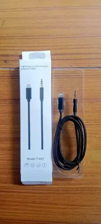 T-007 iPhone Lightning–3,5 mm Jack AUX adapter kábel, Hi-Fi hangzás, iOS kompatibilis, fekete [2]