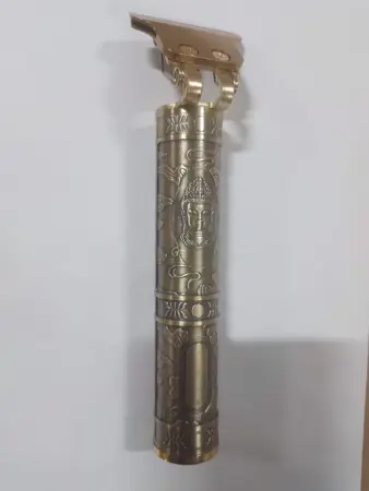 WA-08155 Haj- és Szakállnyíró Teljes Kiegészítőkkel, 18650 mAh Akkumulátorral, 180 perces Használati Idő, 4 Fésűhossz, Ideális Otthoni és Profi Szalon Használatra [2]