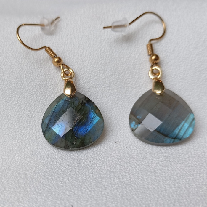 Cercei cu deosebita piatra de Labradorit, cu irizatii albastrui [3]