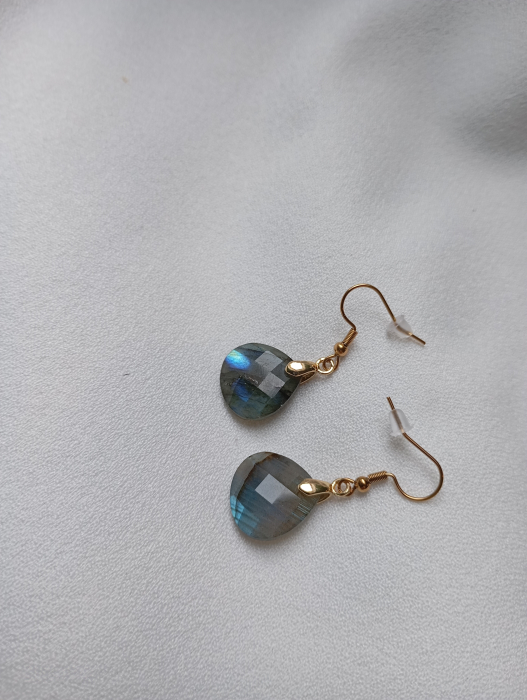 Cercei cu deosebita piatra de Labradorit, cu irizatii albastrui [4]