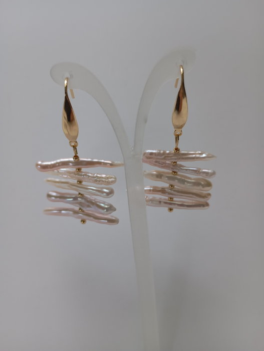 Cercei baroc cu perle lungi de apa dulce si tortite placate cu aur 18K [5]