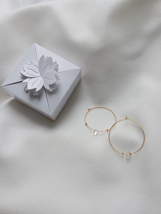 Cercei Loop cu Swarovski Crystal Triangle si tortite placate cu aur 18K [5]