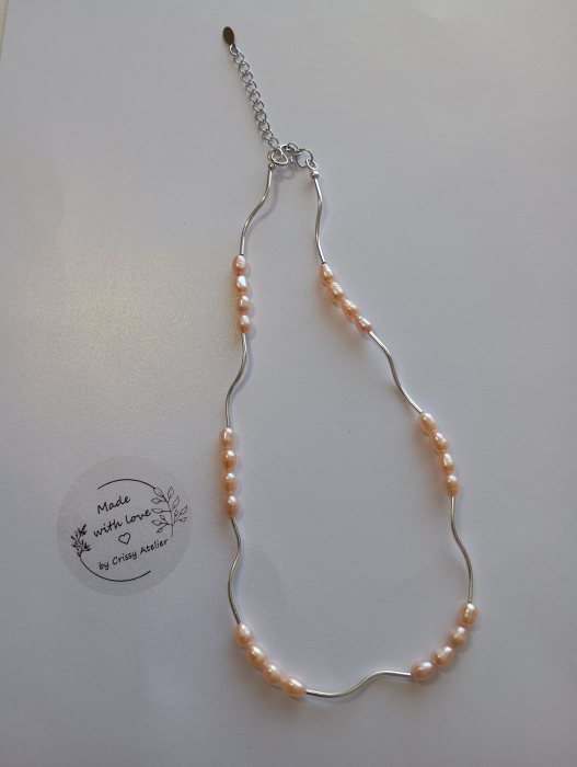 Colier cu perle roz si elemente argintate [3]