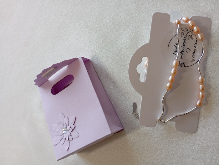 Colier cu perle roz si elemente argintate [4]