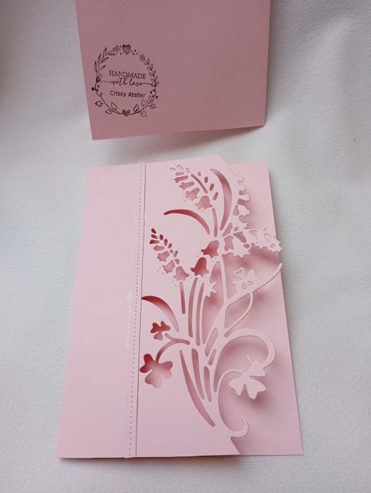 Felicitare eleganta roz cu flori de primavara [4]