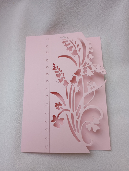 Felicitare eleganta roz cu flori de primavara [3]