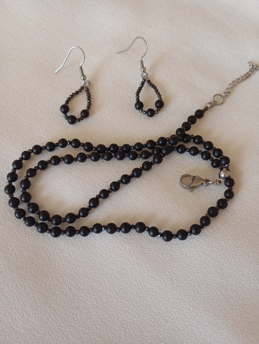 Set Onix colier si cercei 6 mm [2]