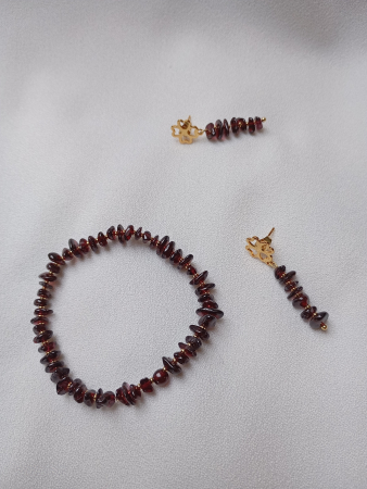 Bijuterii - Set Granat chipsuri si margele placate cu aur