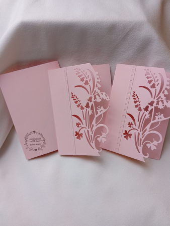 Felicitari - Felicitare eleganta roz cu flori de primavara