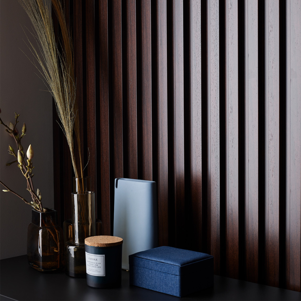 Panou decorativ 3D interior VOX Linerio, decor Ciocolată - 5,17 mp/cutie (16 bucăți), 2650×122×12 mm, Polistiren Extrudat XPS [1]