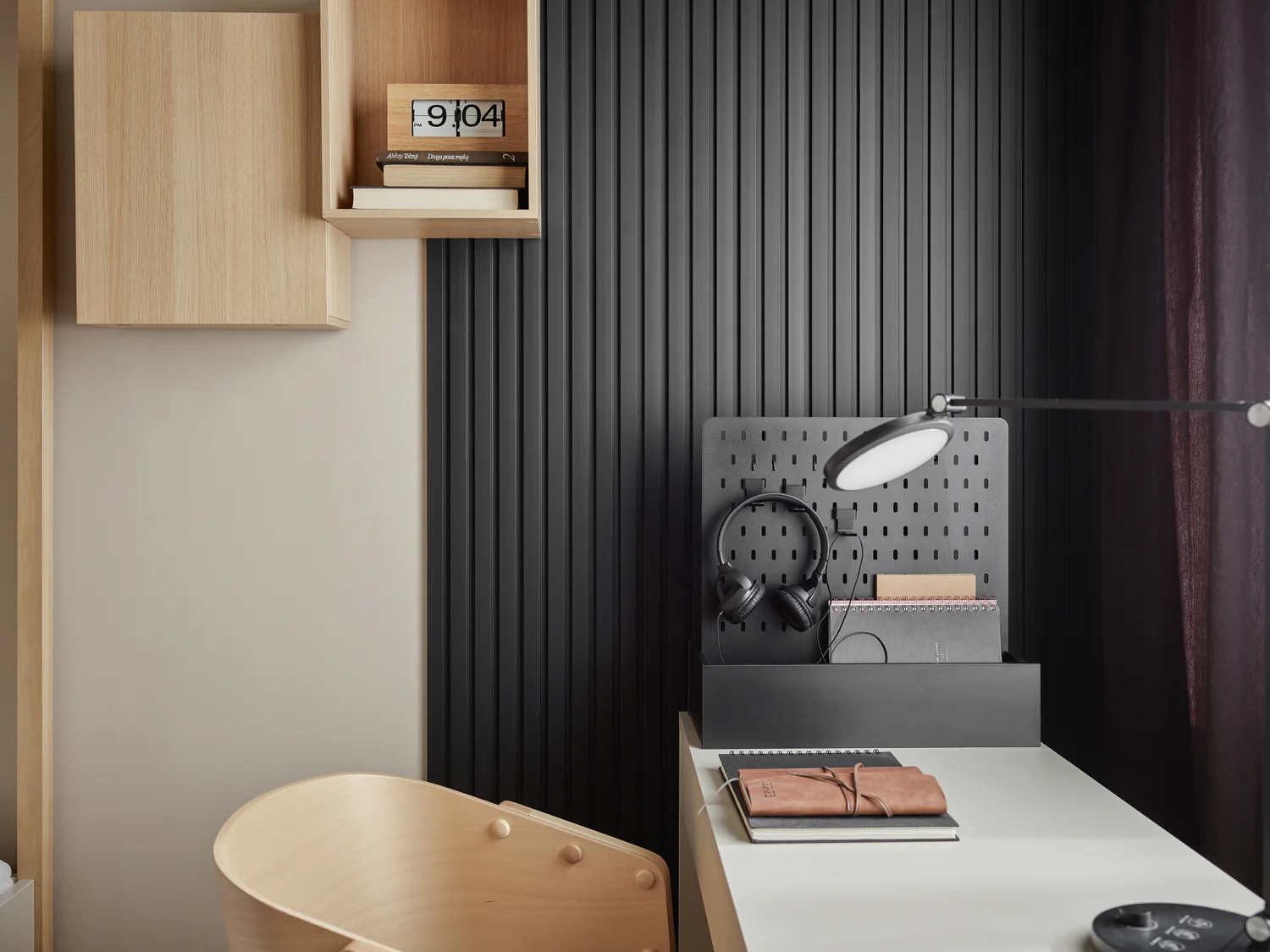 Panou decorativ 3D interior VOX Linerio, decor Negru - 3,88 mp cutie (16 bucati), 2650 122 12 mm, Polistiren Extrudat XPS Negru, 2650 x 122 x 12 mm,