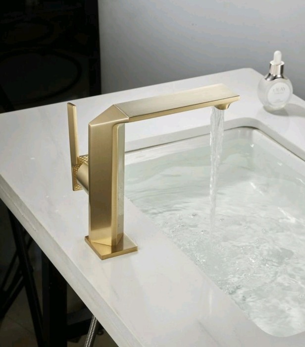 Baterie lavoar inaltime medie antichizat gold Molde [4]