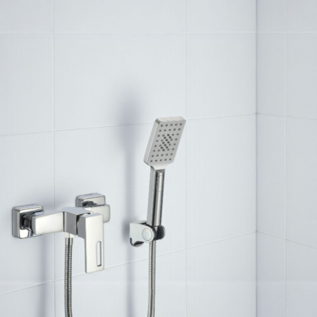 Baterie cabina dus din alama aspect cromat modern Milo [2]