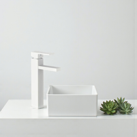 Baterie inalta montare langa lavoar MILO alba [1]