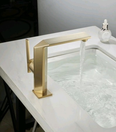 Baterie lavoar inaltime medie antichizat gold Molde [3]