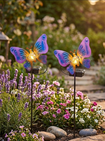 Pachete Promotionale - Set Lămpi Solare de Grădină din Metal LED, Modele 3D Fluturi, Colibri sau Albinuțe, Set 4/8 Bucăți