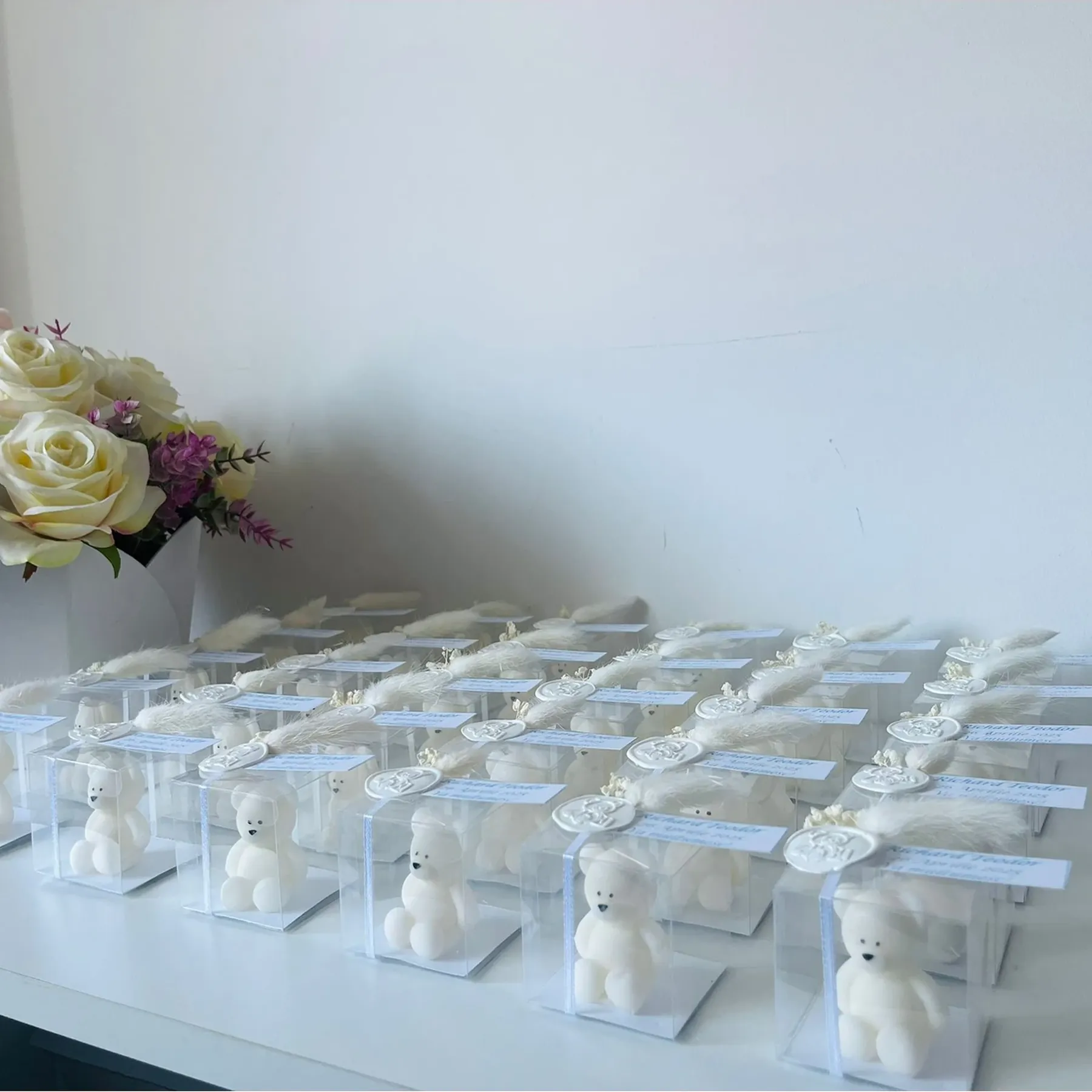 Mărturii din ceară de soia naturală – Lumânări ursulet handmade în cutie elegantă [8]