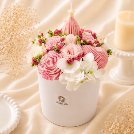 Aranjamente flori din ceara de soia - Aranjament floral cu printesa din ceara de soia
