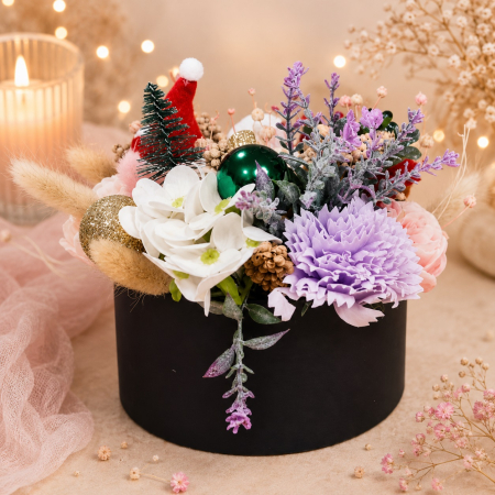 Cadouri personalizate - Aranjament floral din ceara de soia