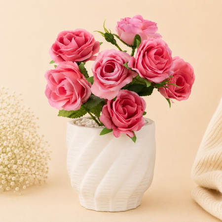 Aranjamente si decoratiuni florale - Ghiveci din ciment alb cu trandafiri roz artificiali