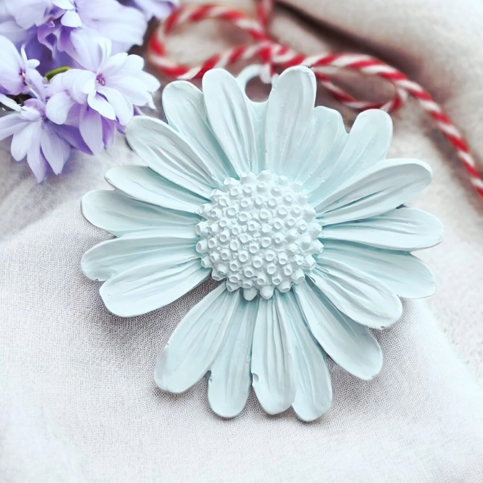 Odorizante din ceramica parfumata - odorizant-ceramic-pentru-dulap-floare-liliac