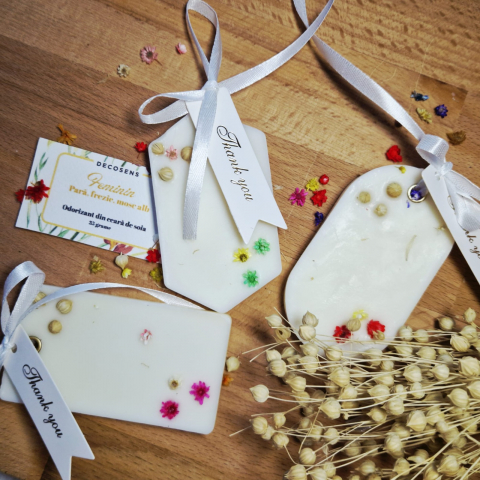 Odorizant din ceara de soia ,,Feminin'' - para, frezie, mosc alb [2]