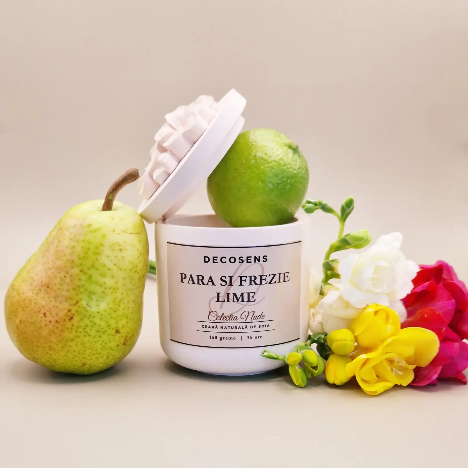 Primavara-Vara - Lumanare parfumata Pară si Frezie - Lime - Colectia Nude - 150 gr.