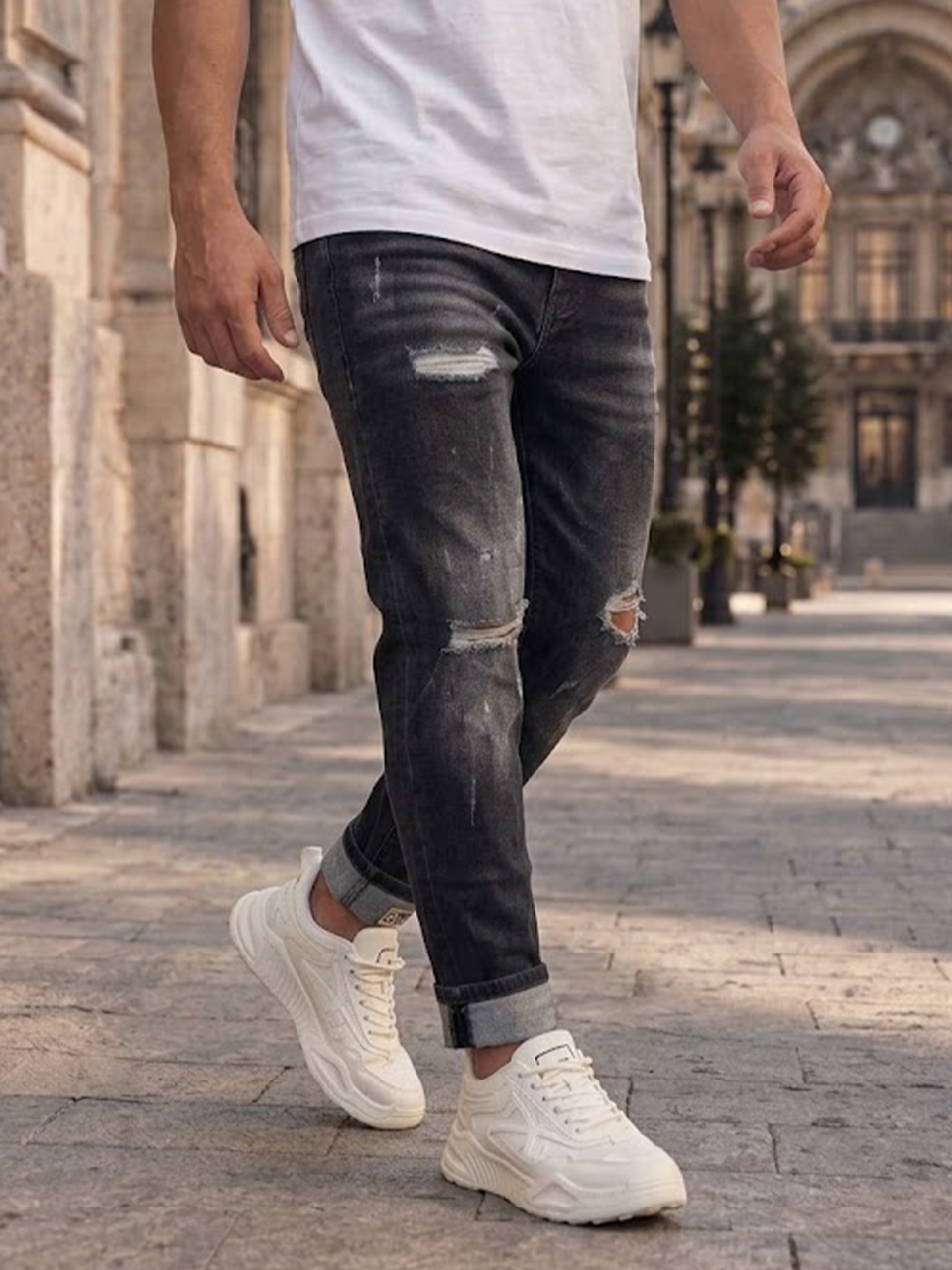 Blugi Slim Fit Negri cu Rupturi Adam [3]