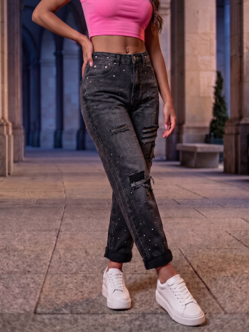 Haine pentru femei - blugi-dama-relaxed-fit-negru-prespalat-rupturi-pietricele