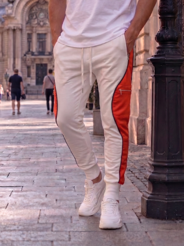 Haine pentru bărbați - Pantaloni Jogger Bej cu Dungi Roșii Guston 202