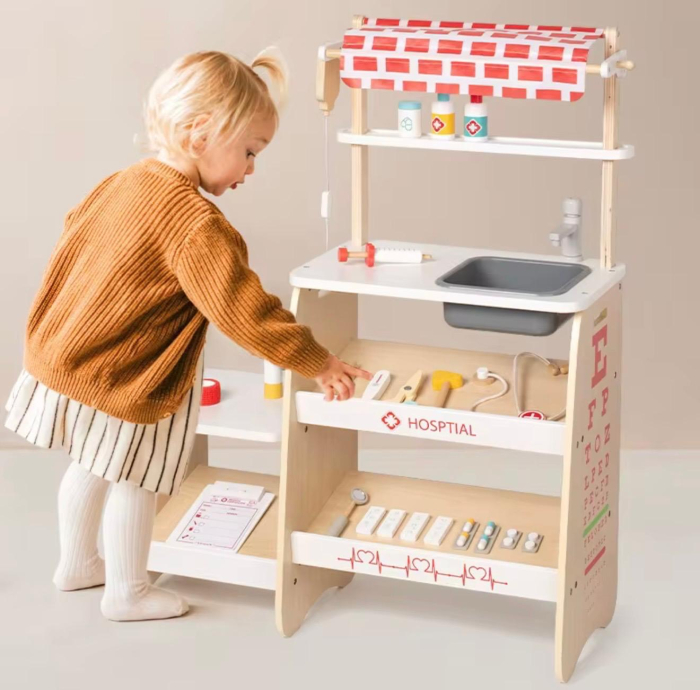 Clinică medicala, set doctor pentru copii—60x23x77 cm, accesorii doctor (stetoscop, seringi, medicamente jucărie), vopsea non-toxic, rafturi depozitare și chiuvetă detașabilă — Joc de rol educativ, de [3]