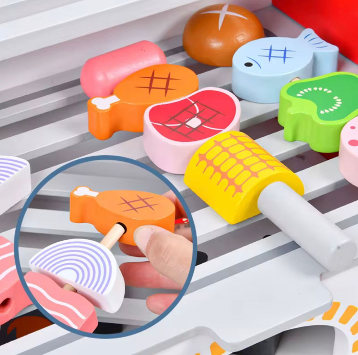 Grătar, BBQ de jucărie din lemn pentru copii, set role-play, accesorii incluse: spatulă, clește, cărbuni, sosuri, frigărui 3+ ani [4]