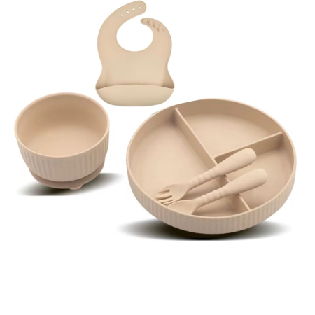 Produse - Set hranire din silicon pentru copii –  5  piese, din silicon BPA free, 6+ luni, farfurie, bol, pahar, bavetica, tacamuri, Set pentru diversificare