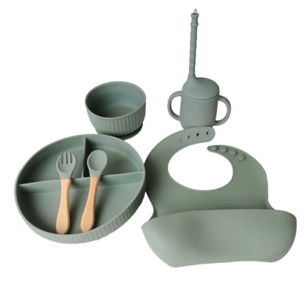 Produse - Set hranire din silicon pentru copii –  6 piese, din silicon BPA free, 6+ luni, farfurie, bol, pahar, bavetica, tacamuri, Set pentru diversificare