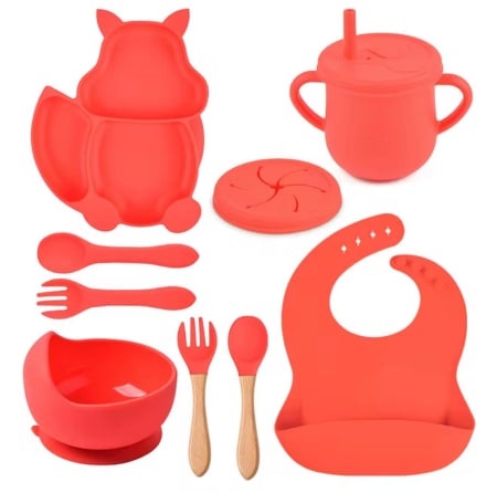 Produse - Set hranire din silicon pentru copii –  8 piese, din silicon BPA free, 6+ luni, farfurie, bol, pahar, bavetica, tacamuri, Set pentru diversificare