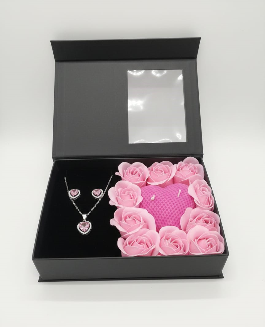Set cadou Love Forever roz cu lumanare inima parfumata si bijuterii inima cu cristale roz 3 piese [5]