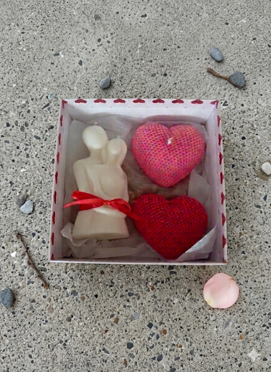 Set cadou lumanari sculpturale Eternity Love cuplu si inimi din ceara de soia handmade [3]