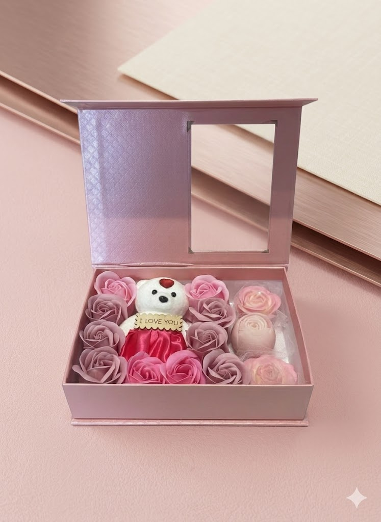 Set cadou Rose Symphony cu trandafiri de sapun ursulet si lumanari artizanale trandafir [3]