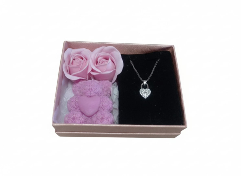 Set cadou elegant Shining Heart lantisor inima incrustata cristale lumanare ursulet roz [4]