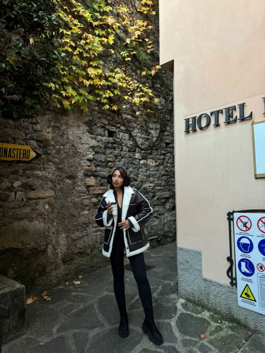 Jachetă din Piele Ecologică cu Blaniță Contrastanată - Negru/Alb [3]