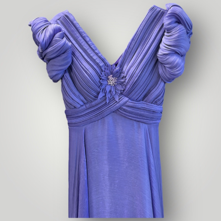 Rochie Eleganta Mov Cu Mâneci Fluture Plisată cu Accesoriu Floral [2]