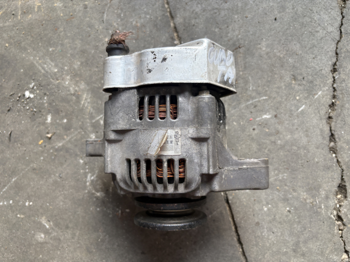Alternator Denso 64011-670 [2]